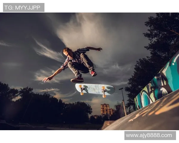 深圳极限运动队的耐力挑战与突破探索极限运动的魅力与坚持精神